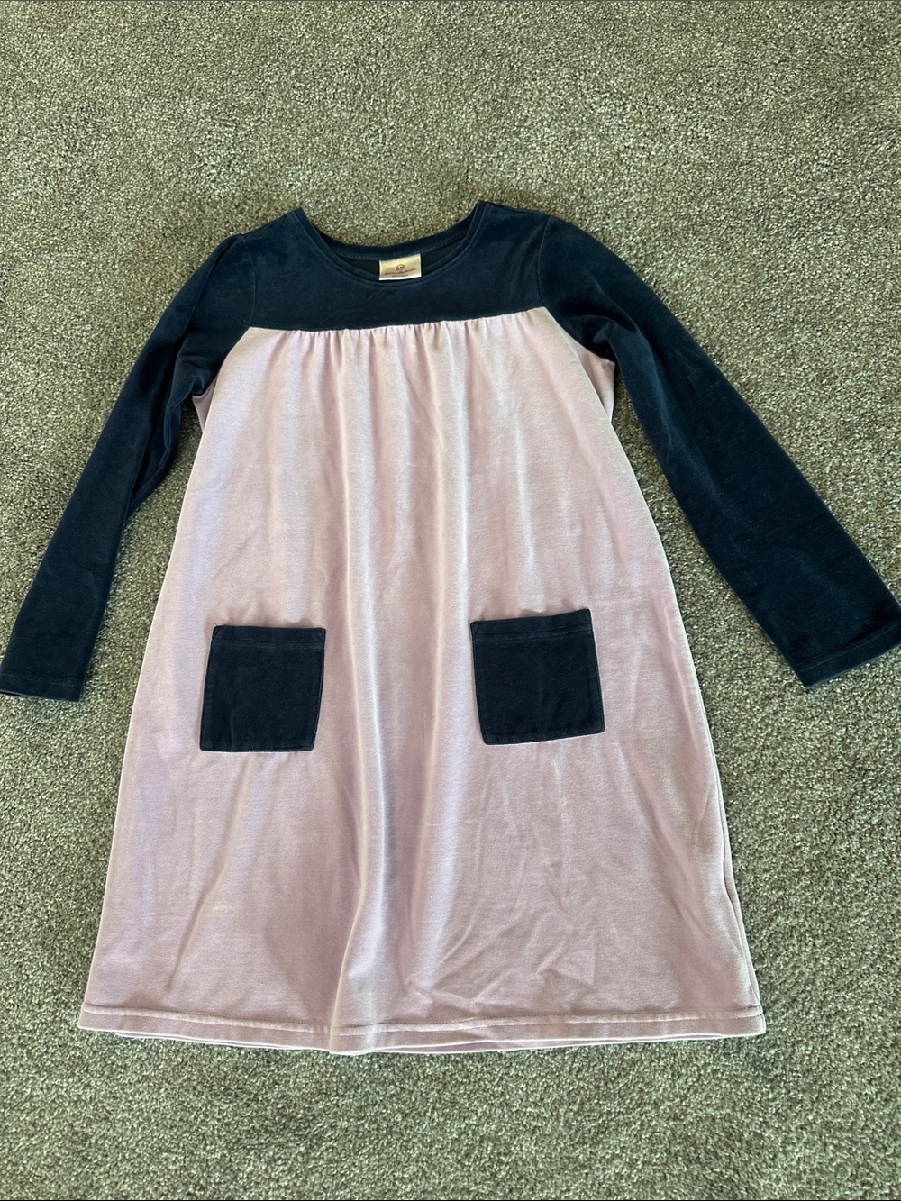 Hanna Andersson Two-Tone Velvet Pocket Dress - Light Pink and Black